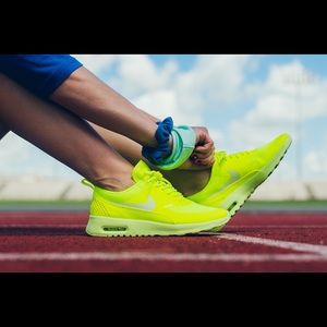 Nike Air Max Thea Volt Neon 8